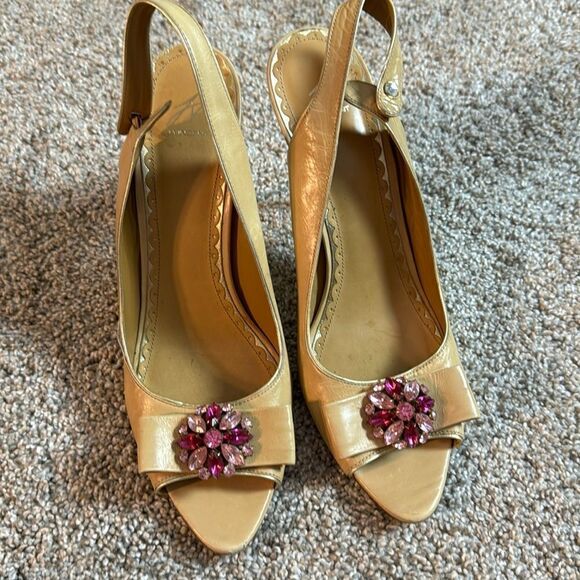 J Vincent Shoes - Beautifully adorned J Vincent heels. Rhinestones and golden heel accents 8.5